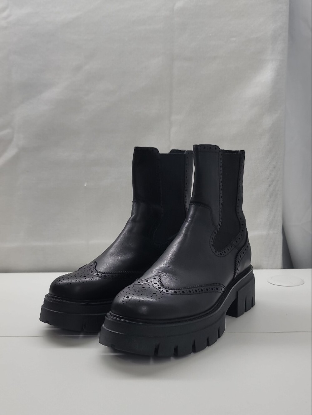 Ash "Lover" Black Leather Wingtip Chelsea Boot Size 39